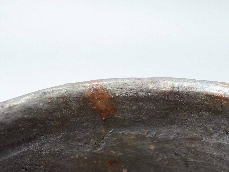 21177]黒練込茶碗（横山直樹）｜備前焼わかくさ